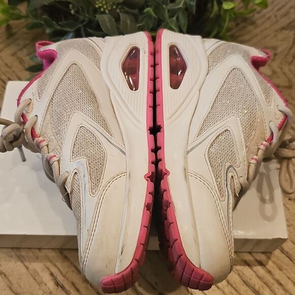 Skechers Pink and White Glitter Sneakers Size 1 - Picture 3 of 9